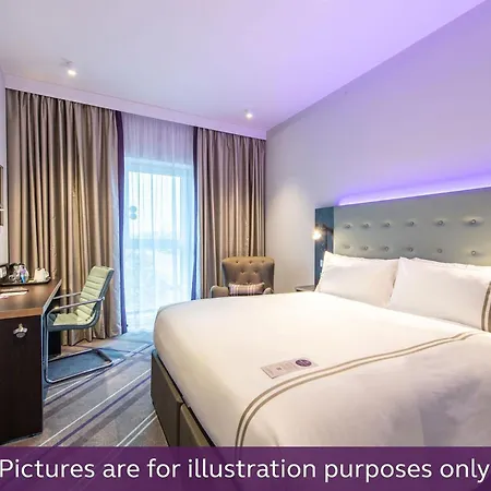 Premier Inn Stuttgart Zuffenhausen-2